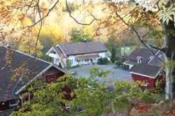 Høst_over_Aarholt-tunet